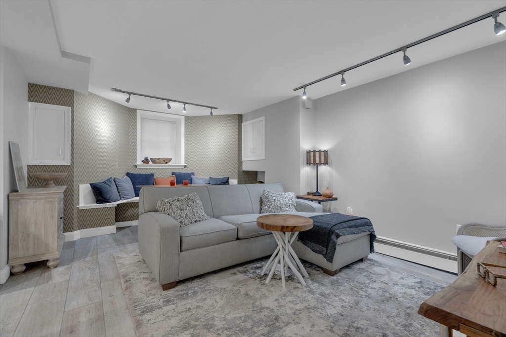 14 Auburn St A