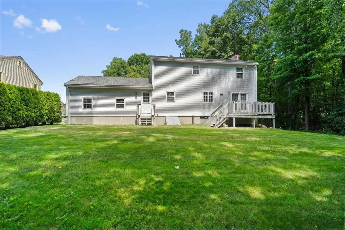 76 Brookhaven Rd