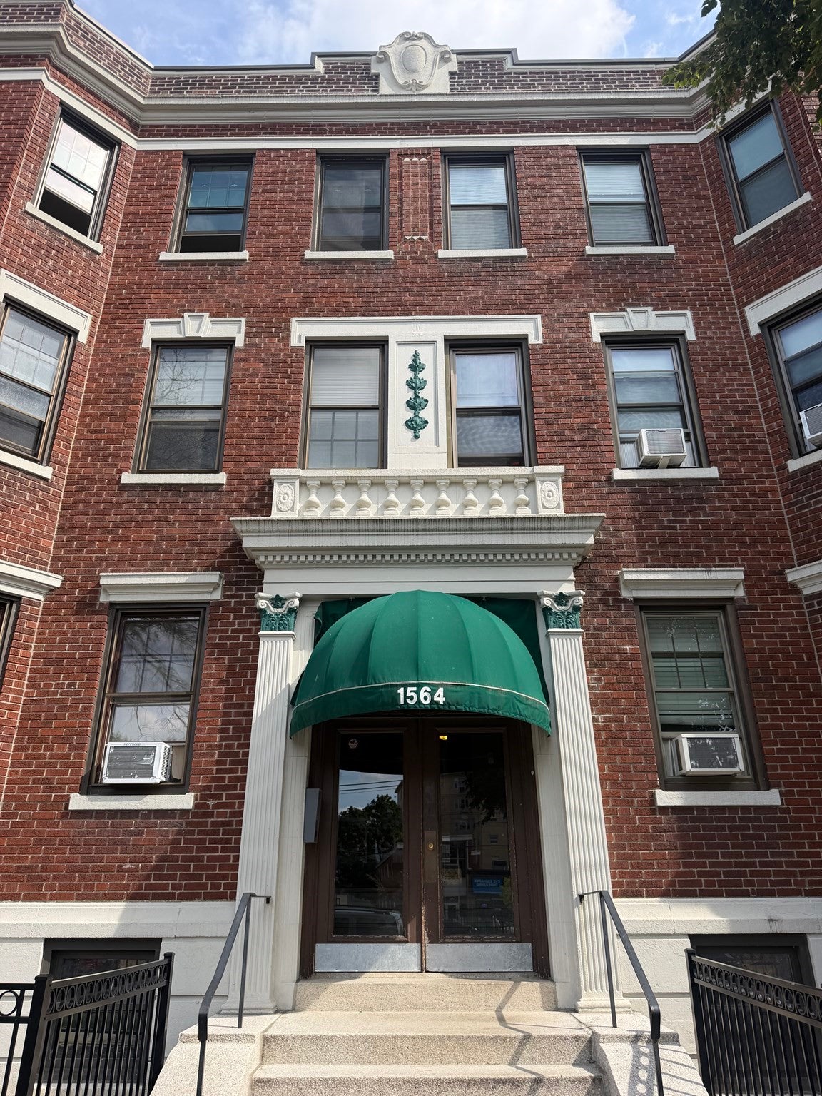 1564 Commonwealth Ave #2, Boston, MA, 1564 Commonwealth Ave #2, Boston, MA Photo #2