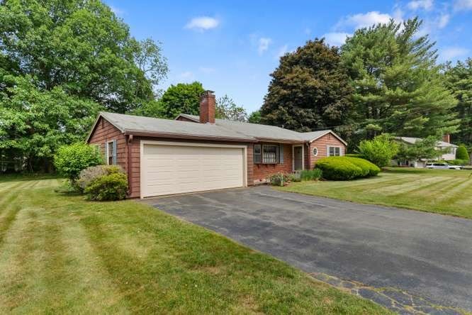 9 Graystone Drive