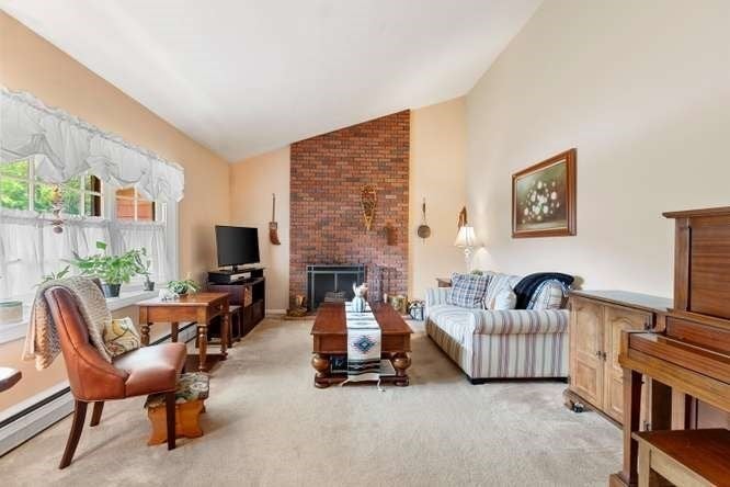9 Graystone Drive