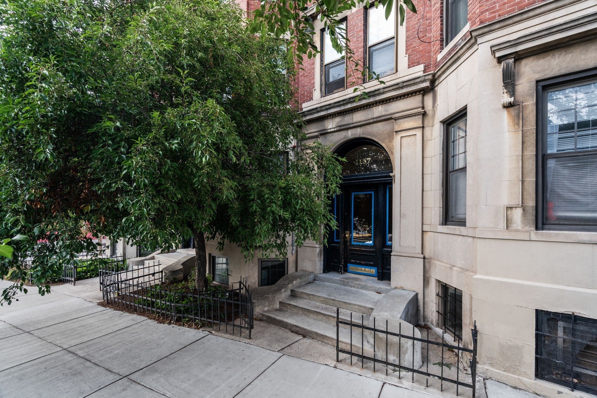 1157 Commonwealth Ave