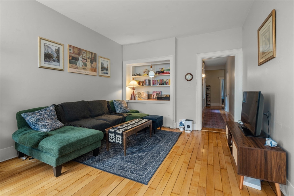 1157 Commonwealth Ave 1