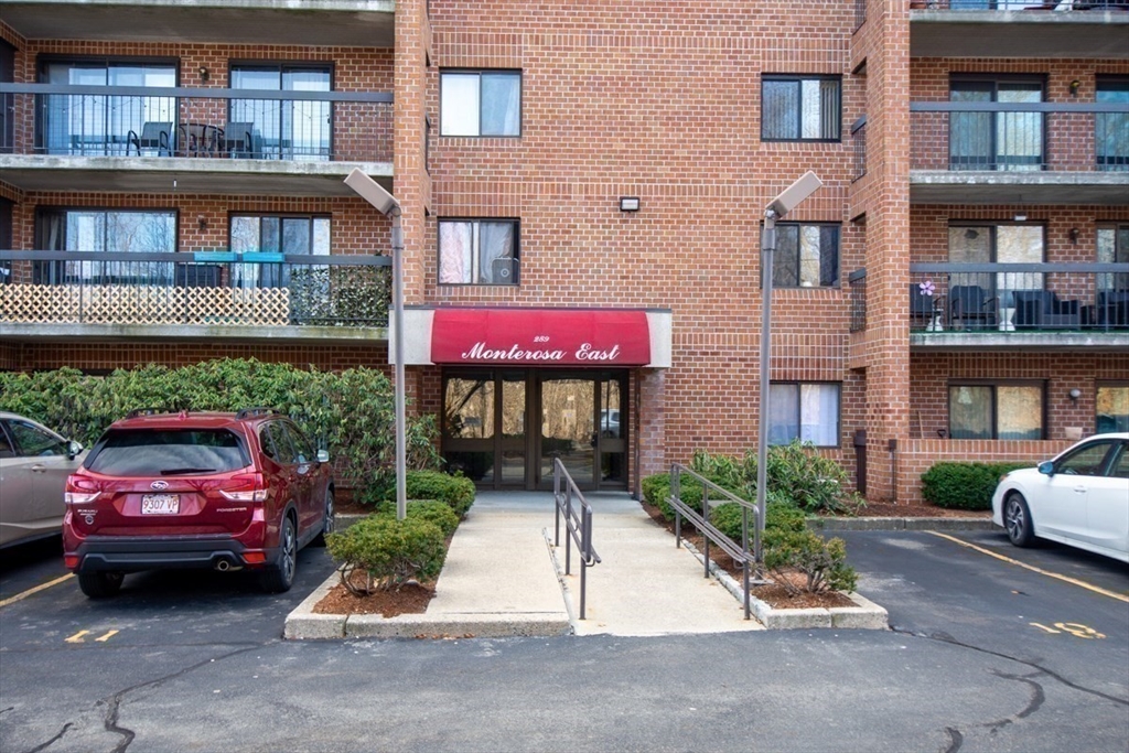 289 Elm St 34B