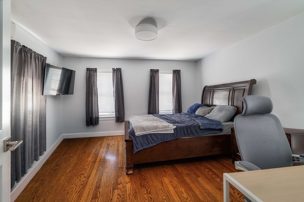 109 Main St 1