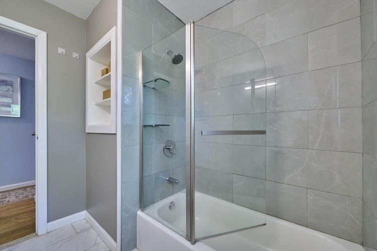 Acton, Massachusetts 01720, United States, 3 Bedrooms Bedrooms, ,2 BathroomsBathrooms,Residential,Active,131328