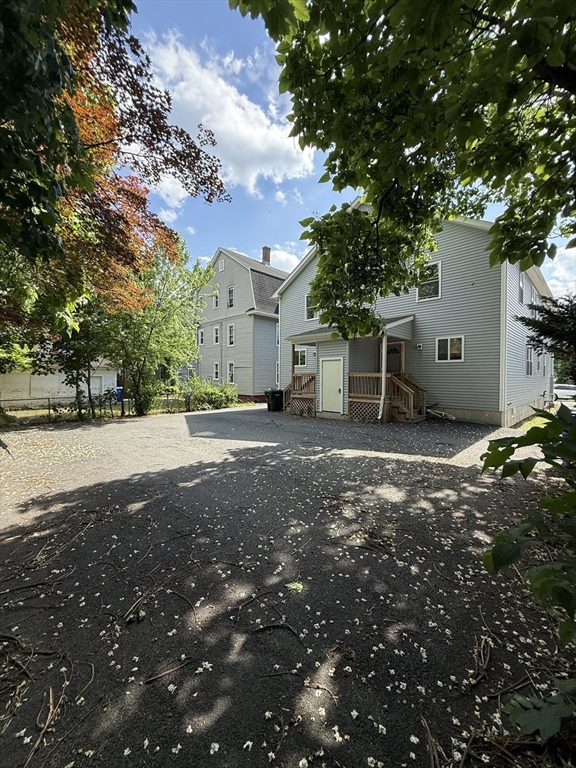 29-31 Willard Ave