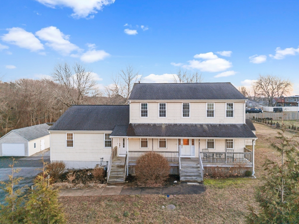 7 Deerfield Ln