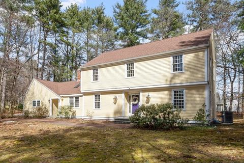 1 Carlton Dr Acton MA 01720