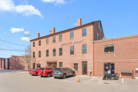 Photo of 40R Merrimac St, Newburyport, MA 01950 (MLS # 73521172)