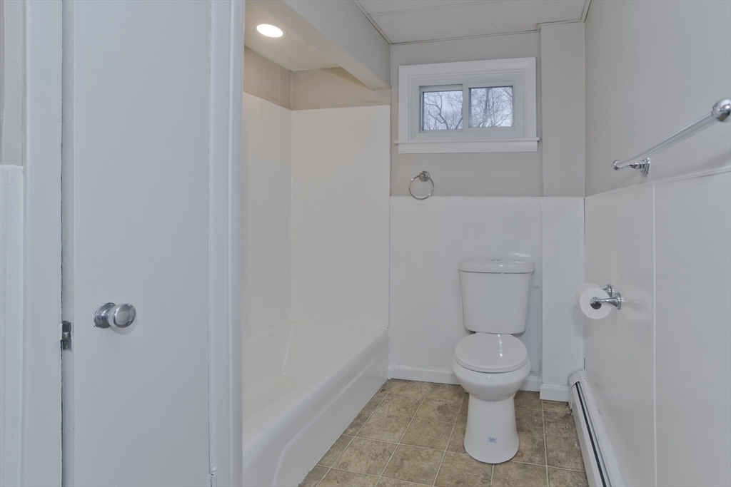 177 Marion St, Chicopee, MA, 177 Marion St, Chicopee, MA Photo #18