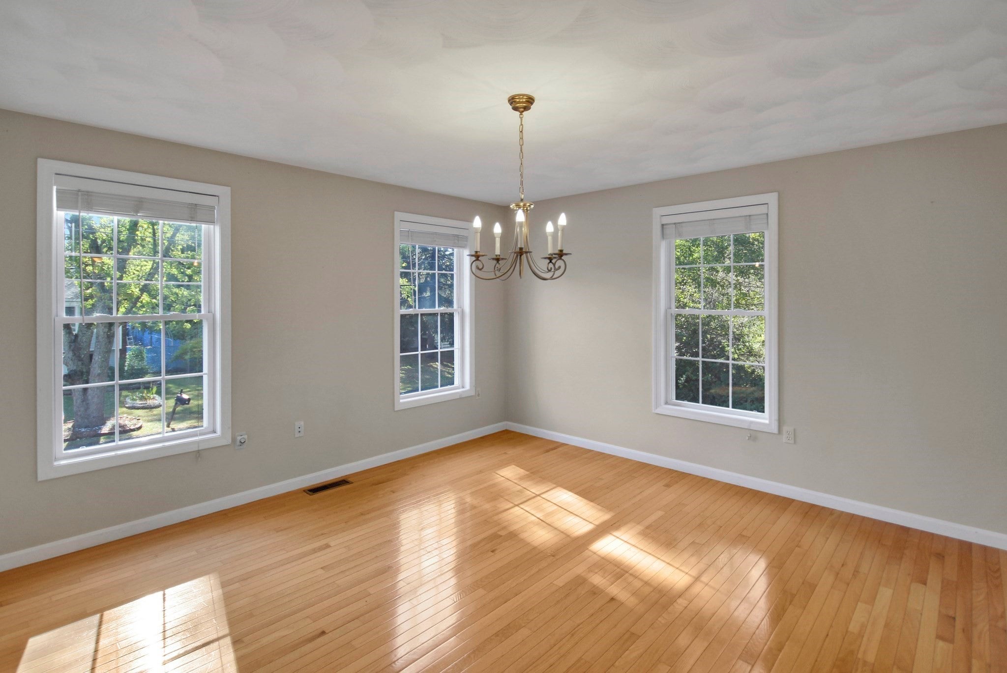 170 Bay State Rd, Methuen, MA Photo #12