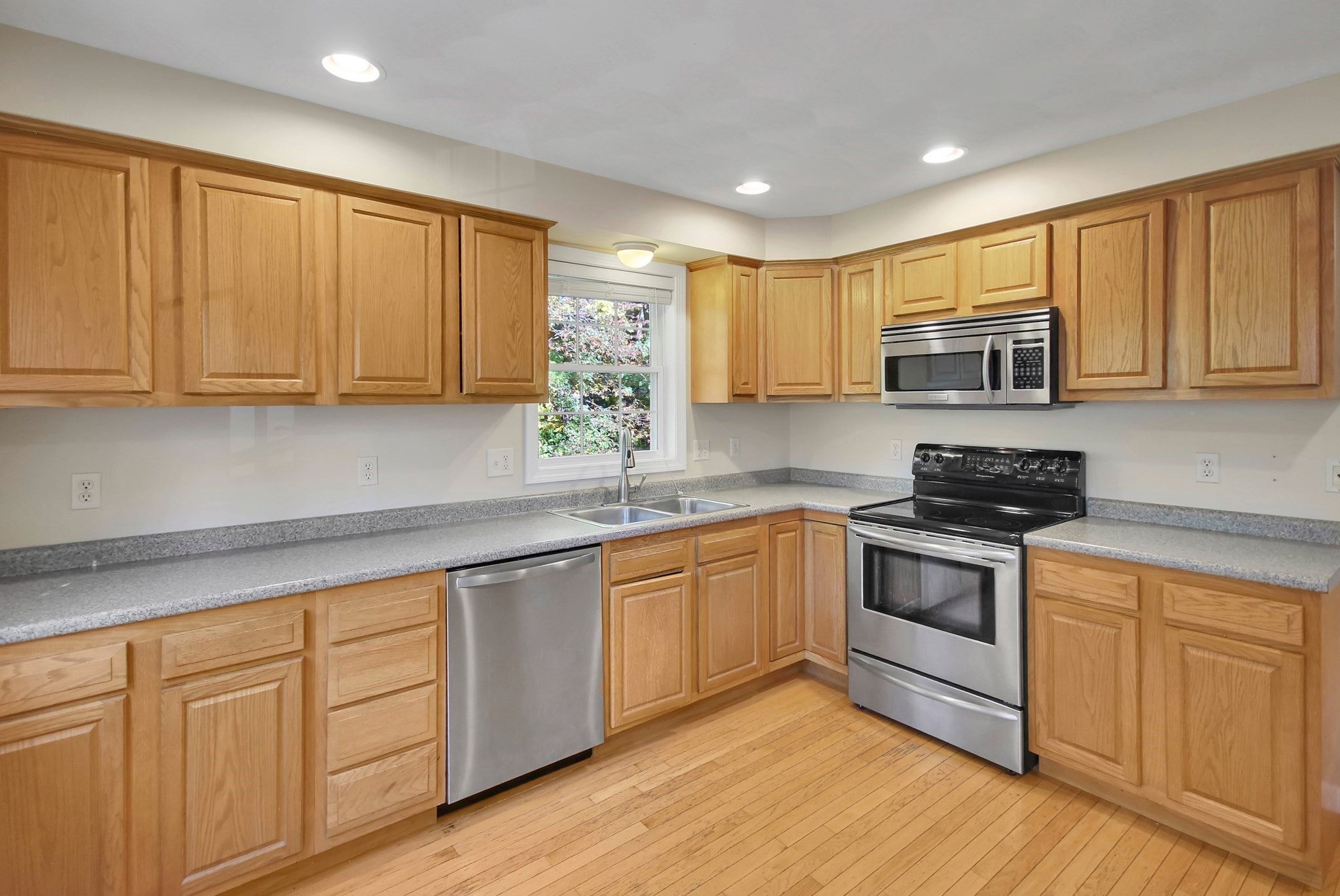 170 Bay State Rd, Methuen, MA Photo #7