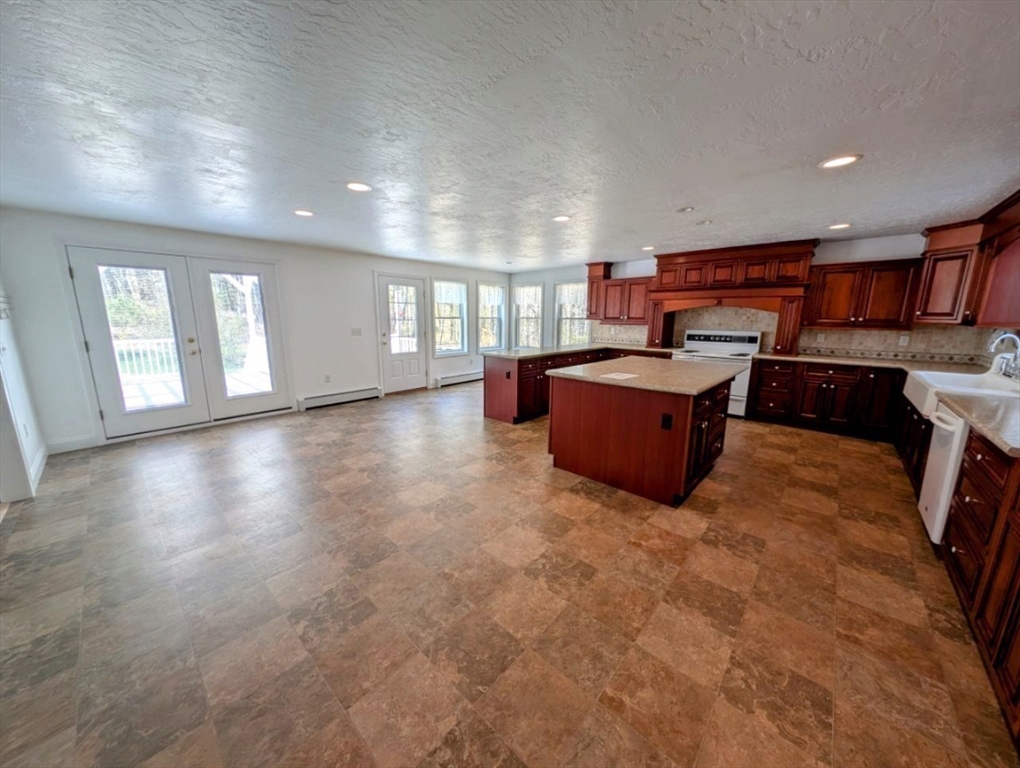 184 Burlingame Rd apt