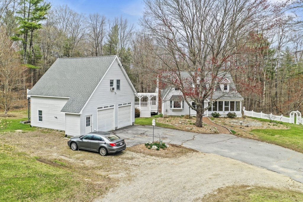 184 Burlingame Rd apt