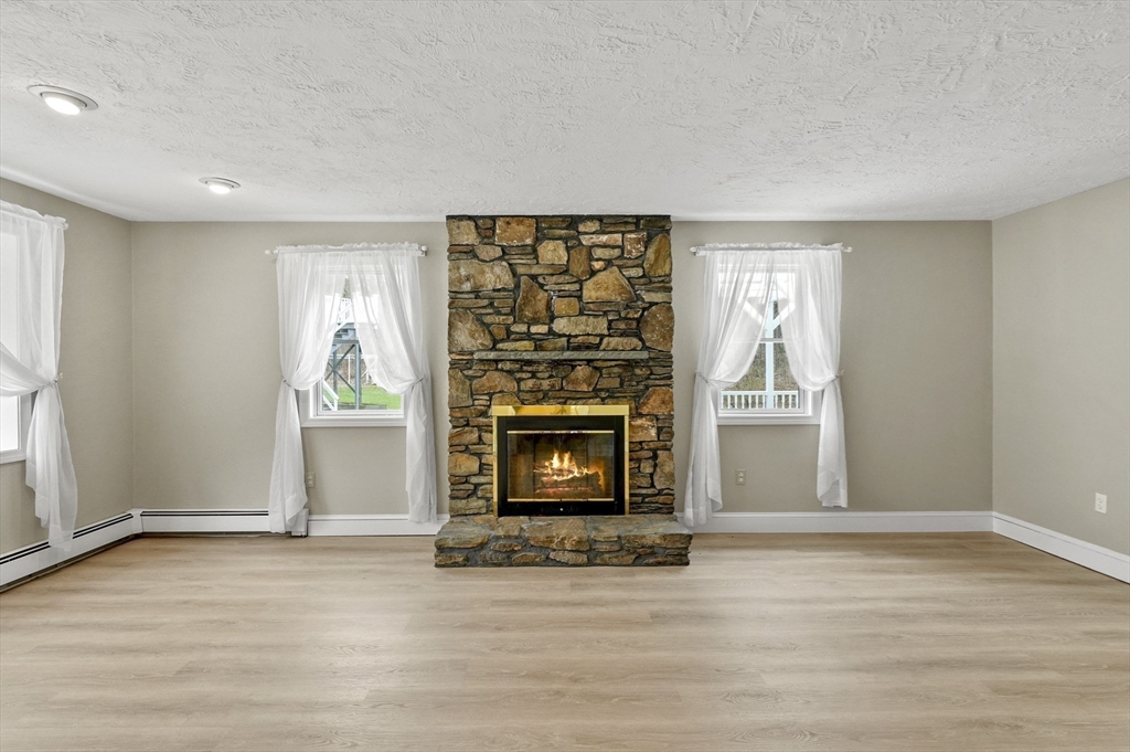 184 Burlingame Rd apt