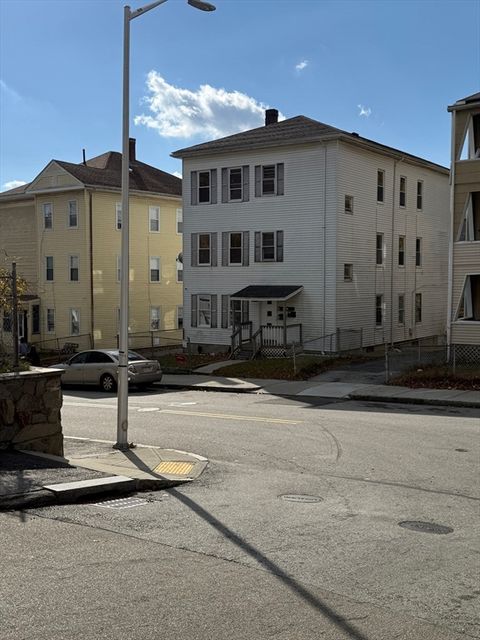 Photo of 218 Vernon St #3, Worcester, MA 01607 (MLS # 73457355)