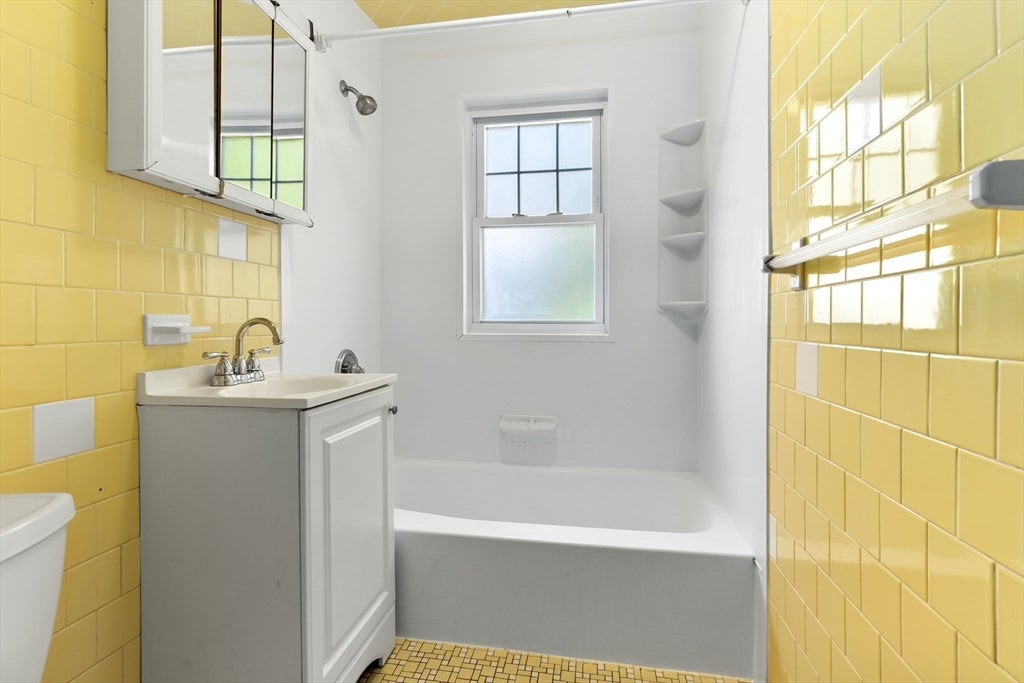 16 Harding Ave #16, Belmont, MA Photo #21