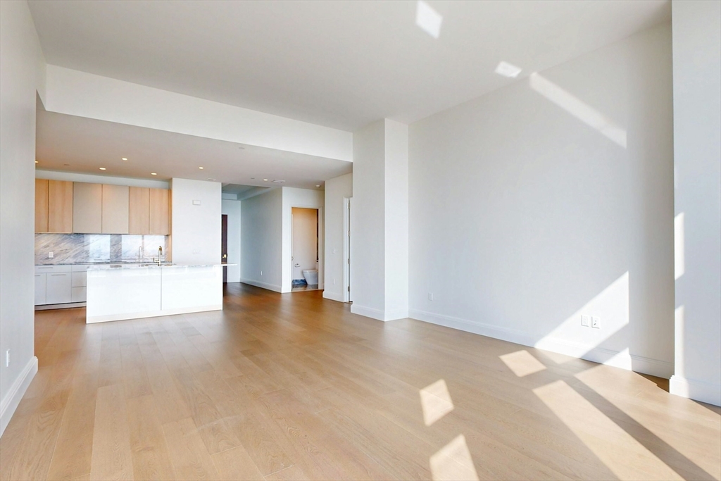 240 Devonshire Street U6011