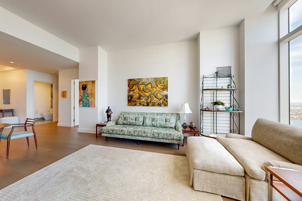 240 Devonshire Street U6011