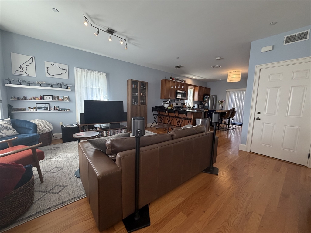 111 Pleasant Street 4