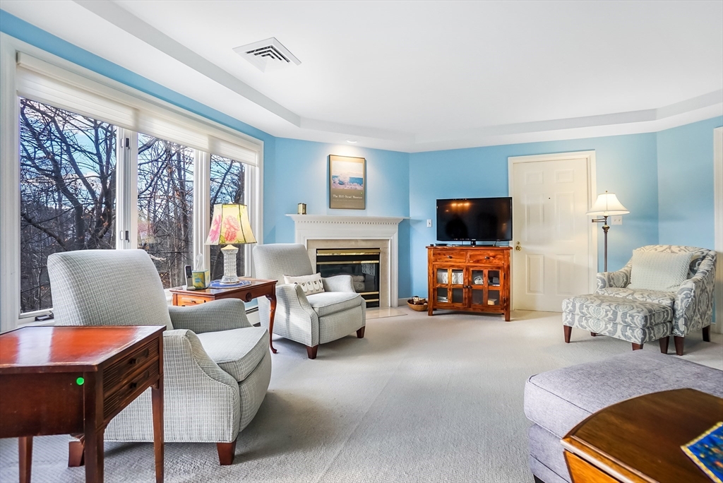 501 Lexington Street 11