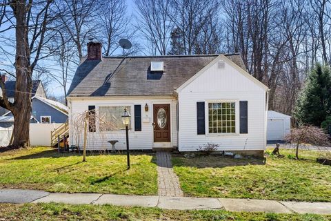 22 Woodland Merrimac MA 01860
