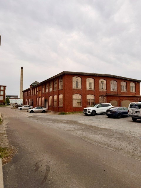 Photo: 194-R Riverside Ave, New Bedford, MA