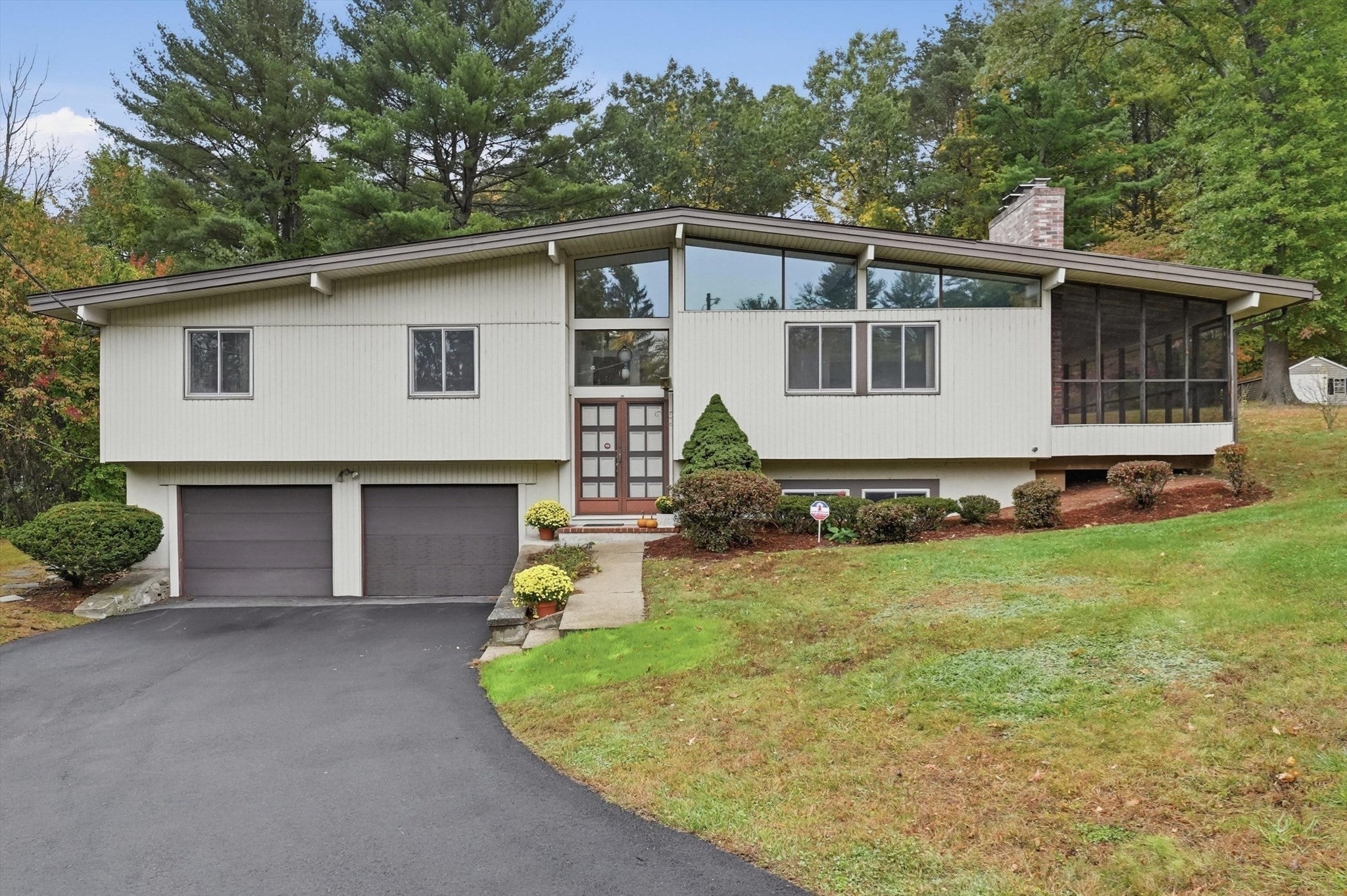 10 Pioneer Circle, Andover, MA Photo #36