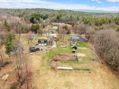 28-30 Bailey Road Townsend MA 01469