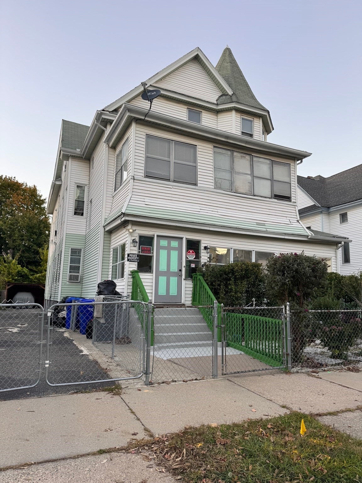 Photo of 44 Brookline Ave, Springfield, MA
