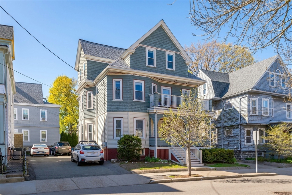 188 Willow Ave.