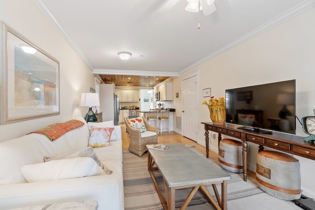 7 Essex Ave #1, Gloucester, MA Photo #16