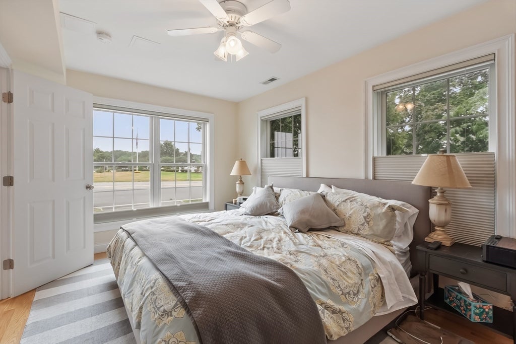 7 Essex Ave #1, Gloucester, MA Photo #27