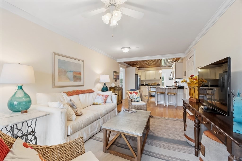 7 Essex Ave #1, Gloucester, MA Photo #18