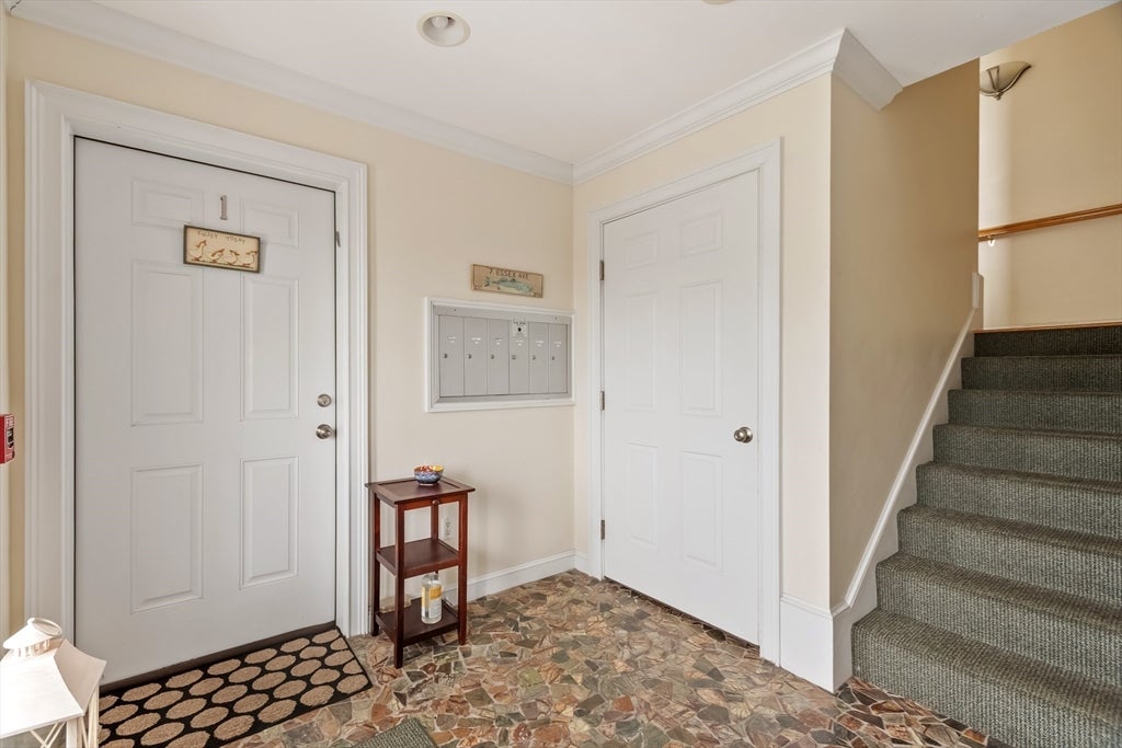 7 Essex Ave #1, Gloucester, MA Photo #14
