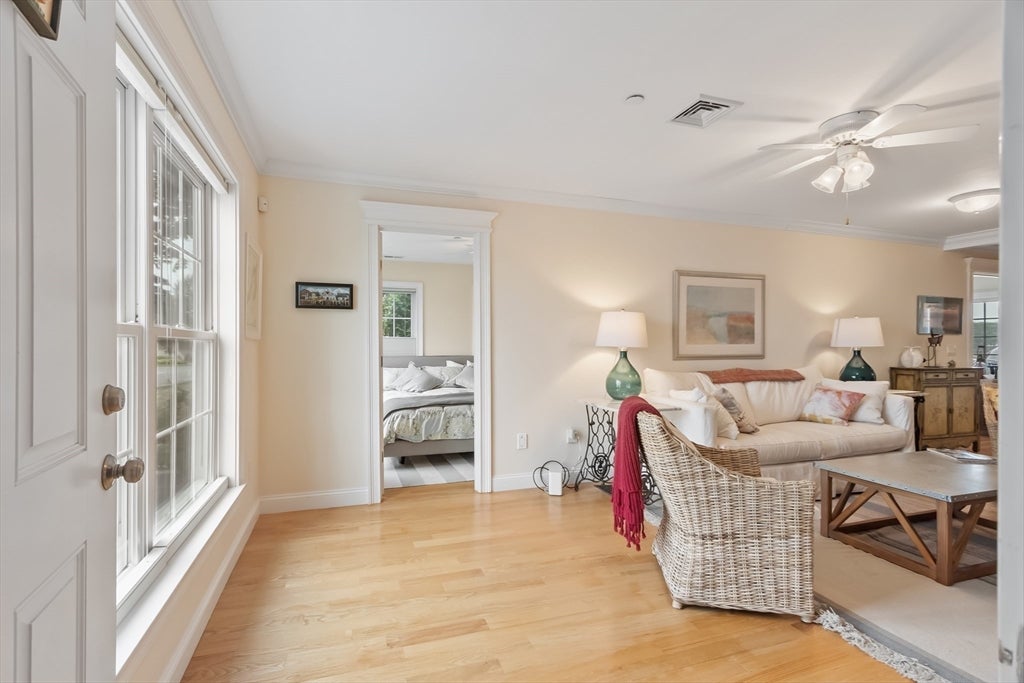 7 Essex Ave #1, Gloucester, MA Photo #17