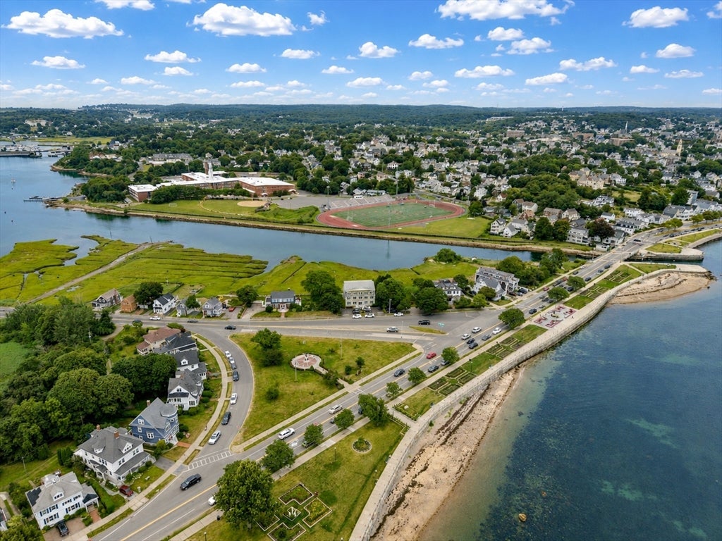 7 Essex Ave #1, Gloucester, MA Photo #9
