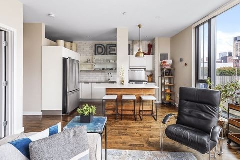 Photo of 346 Congress Street #611, Boston, MA 02210 (MLS # 73511634)