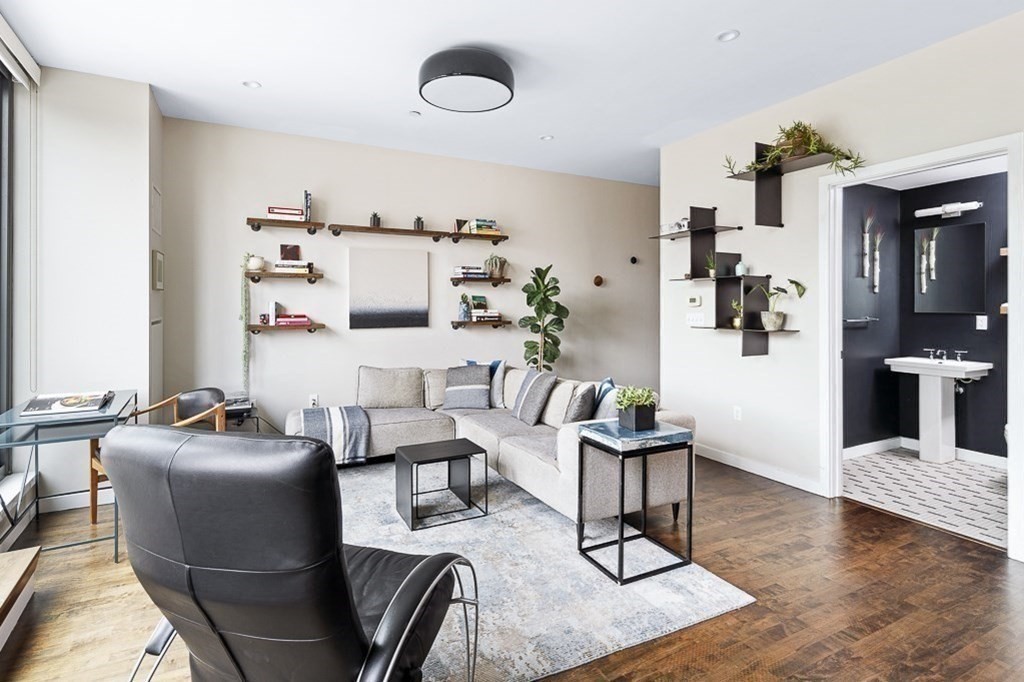 346 Congress Street 611
