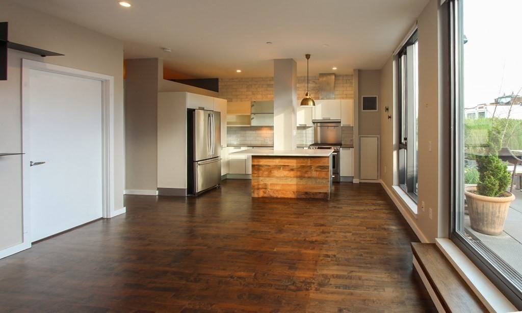 346 Congress Street 611
