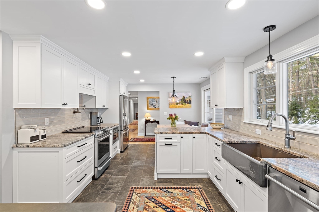 850 Old Road To 9 Acre Corner