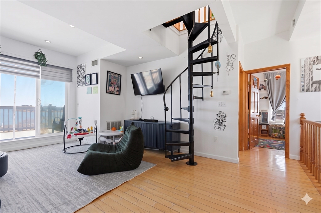 1000 Winthrop Ave #3, Revere, MA Photo #8