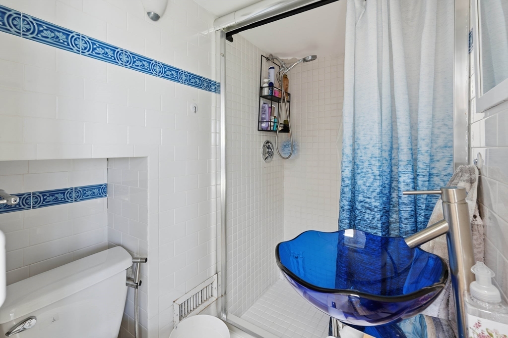 1000 Winthrop Ave #3, Revere, MA Photo #16