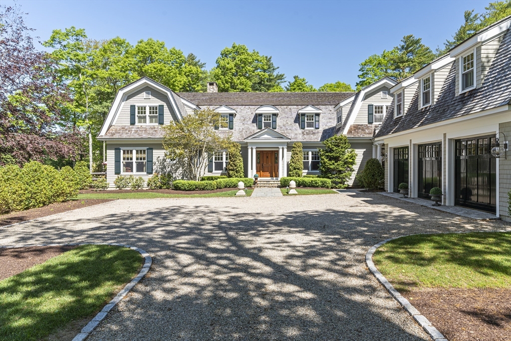 16 Pine Ridge Dr