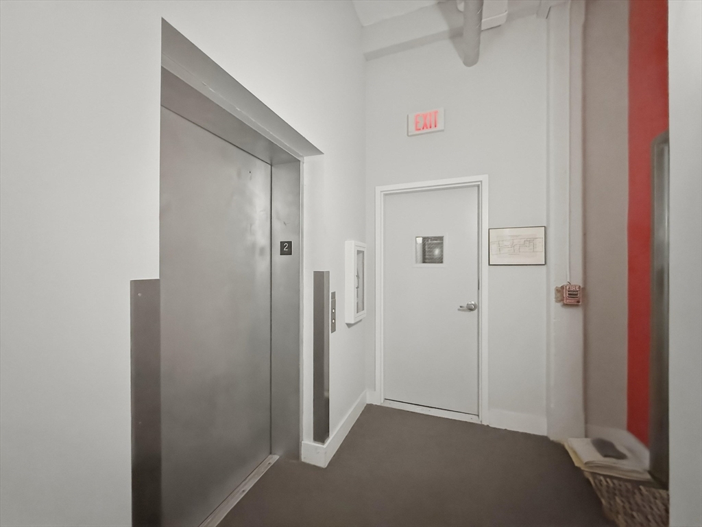 13-17 Willow Street #203, Lynn, MA Photo #21