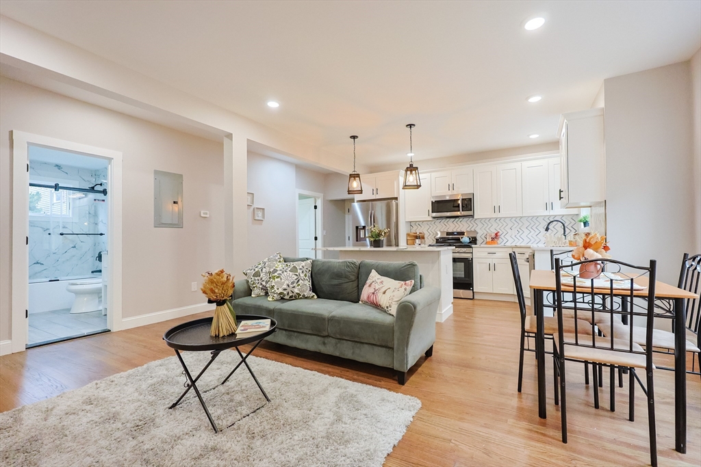 11 Watson St 1