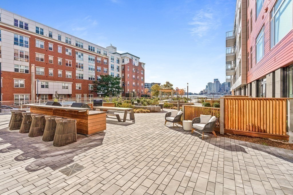 99 Sumner Street 308