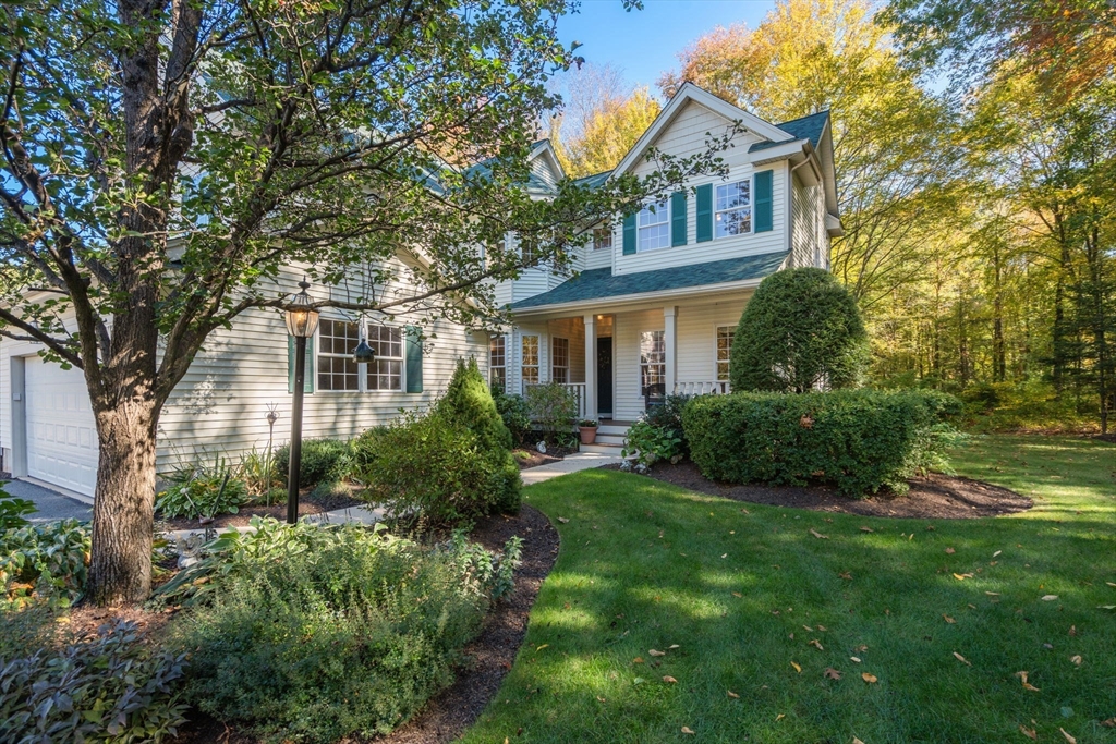 54 Village Cir 54