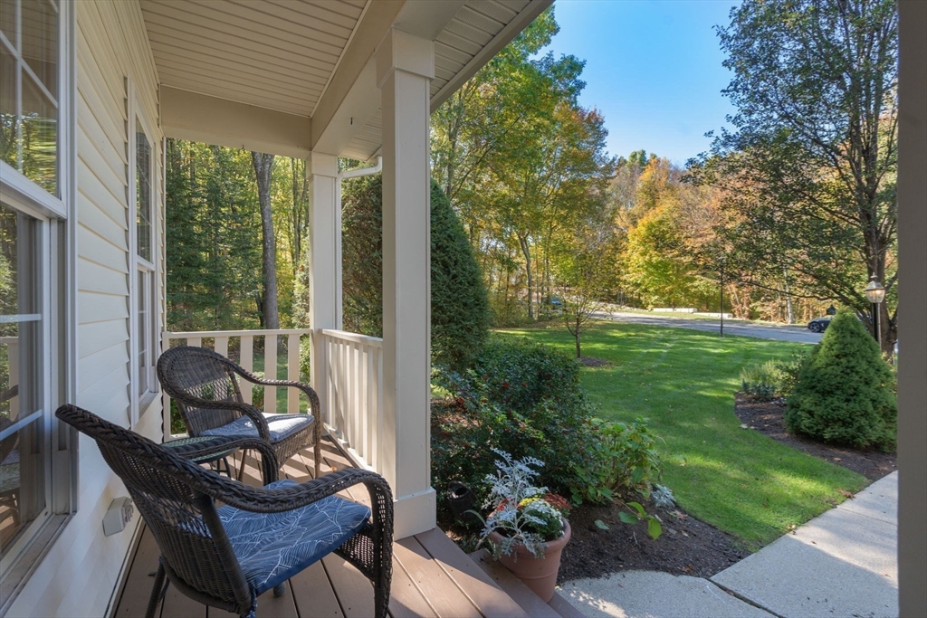 54 Village Cir 54